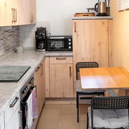 Gemuetliche Mit Terrasse Und Bergblick Daire